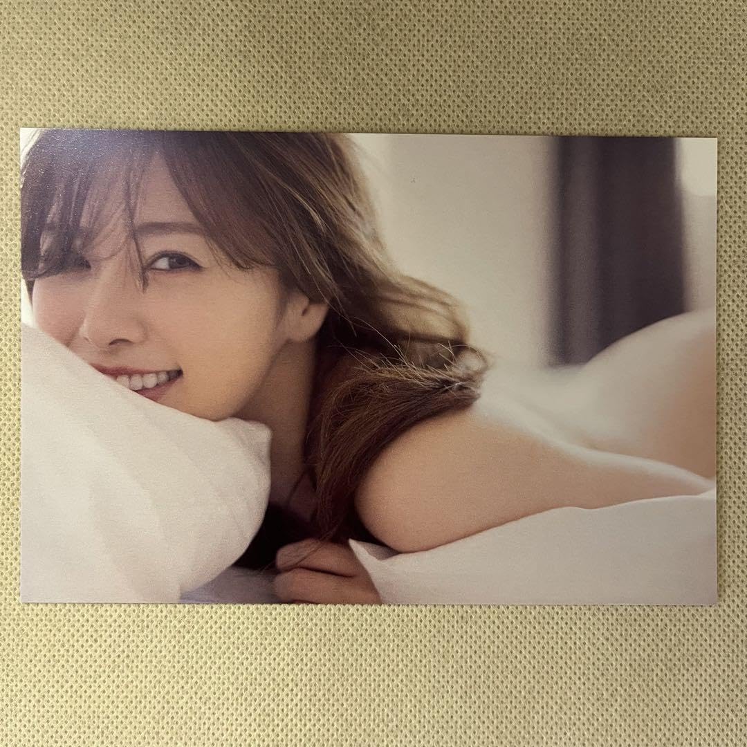 Amazon.co.jp: 乃木坂46 白石麻衣 写真集 パスポート ポスト
